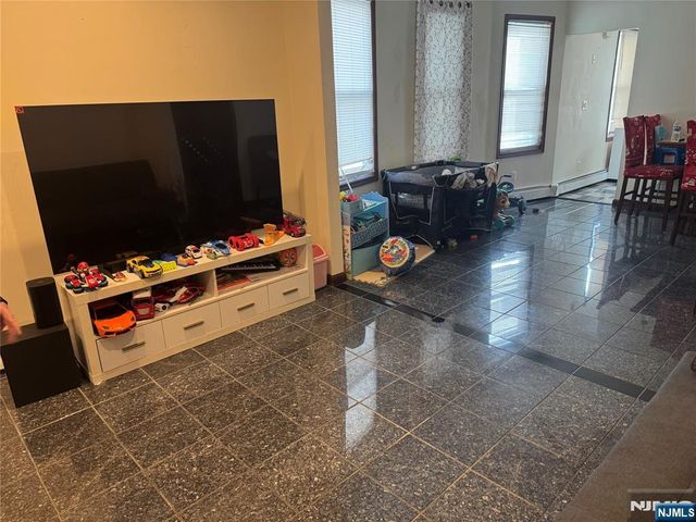 25 Burgess Place, Passaic, NJ 07055