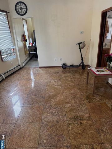 25 Burgess Place, Passaic, NJ 07055