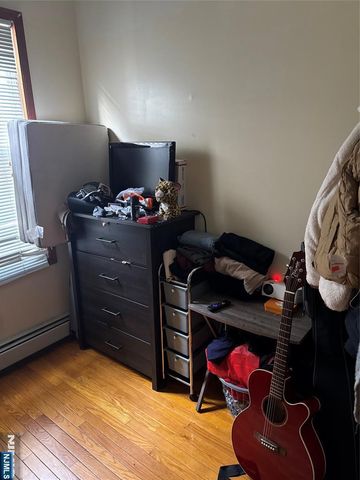 25 Burgess Place, Passaic, NJ 07055