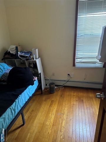 25 Burgess Place, Passaic, NJ 07055