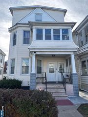 25 Burgess Place, Passaic, NJ 07055