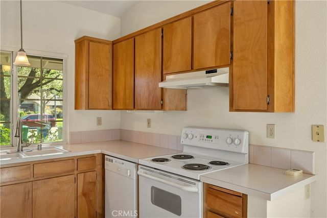 16 Silkwood, Chico, CA 95973