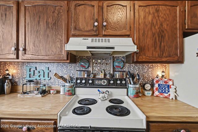 914 Timber Creek Drive 13, Grand Ledge, MI 48837