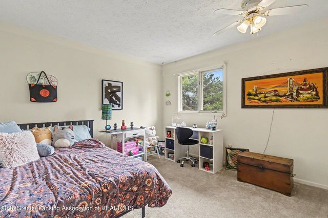 914 Timber Creek Drive 13, Grand Ledge, MI 48837