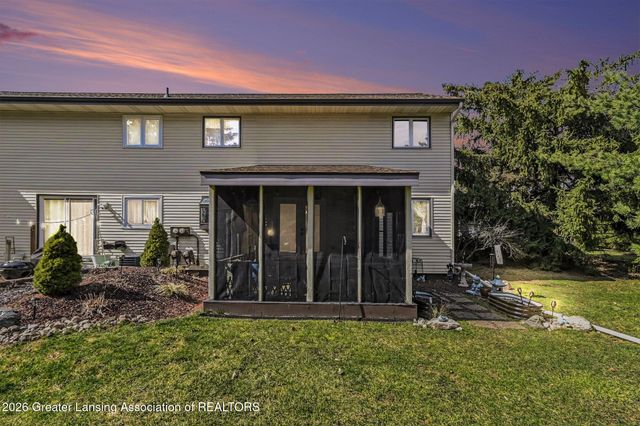 914 Timber Creek Drive 13, Grand Ledge, MI 48837