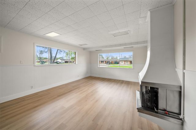 124 Lazy Lane, Baytown, TX 77520