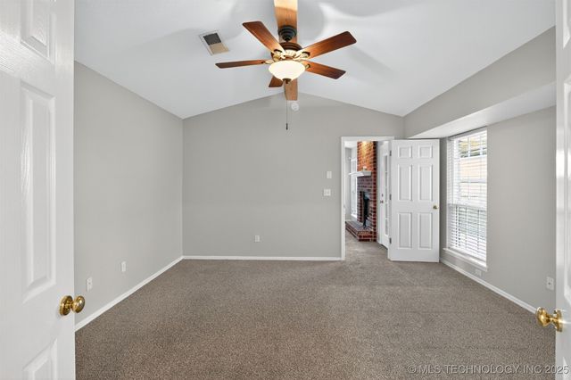 1429 N Yellowood Avenue, Broken Arrow, OK 74012