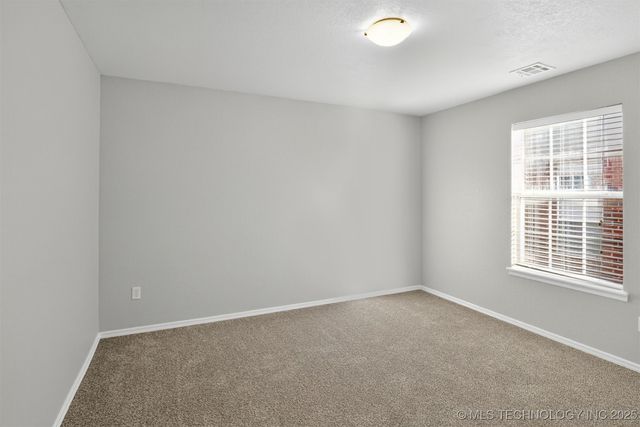 1429 N Yellowood Avenue, Broken Arrow, OK 74012