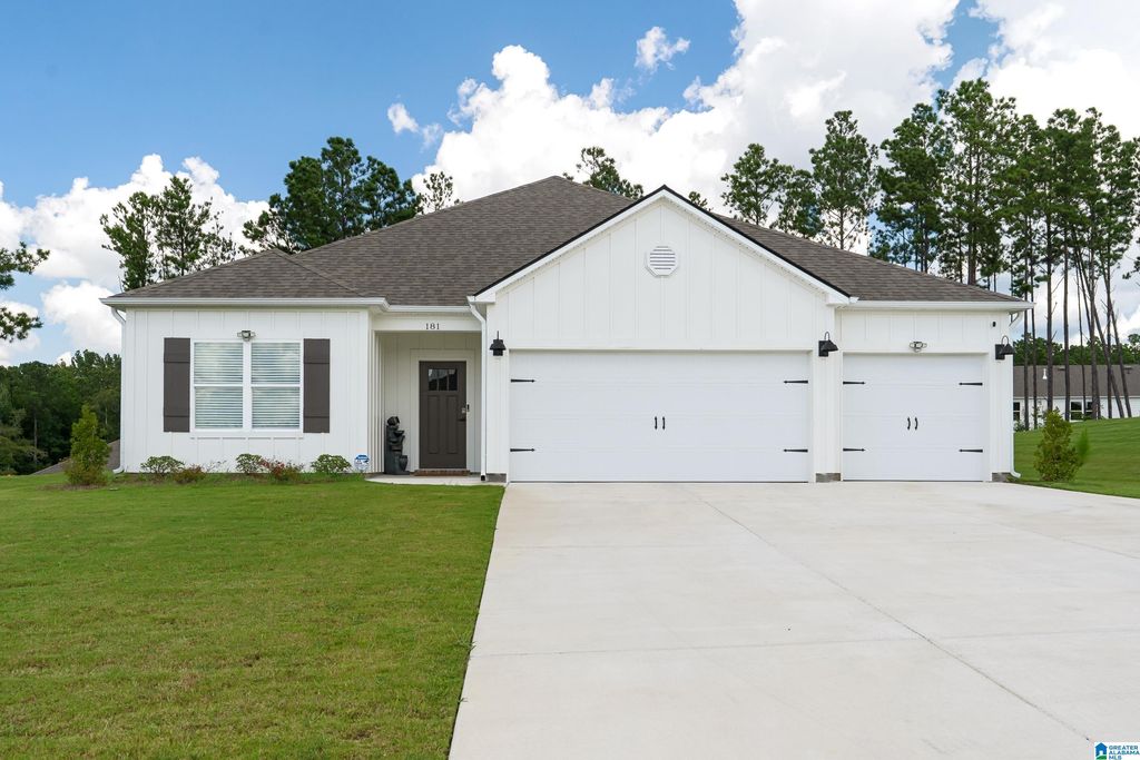181 HALIFAX LANE, Chelsea, AL 35043