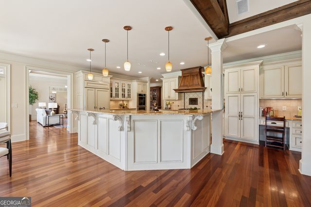 6935 Wakehurst Place, Cumming, GA 30040