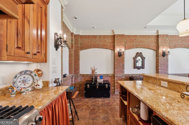 6935 Wakehurst Place, Cumming, GA 30040