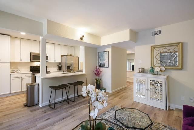 841 E Oltorf ST, Austin, TX 78704