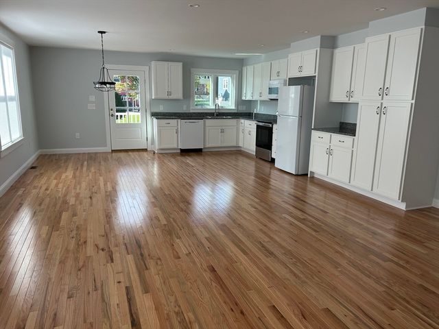 29 Orange St. B, Boston, MA 02131