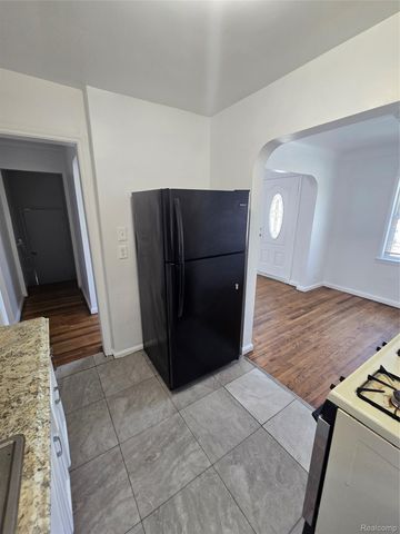 8842 Longacre Street, Detroit, MI 48228