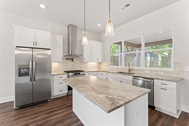 1526 Jones Ave, Nashville, TN 37207