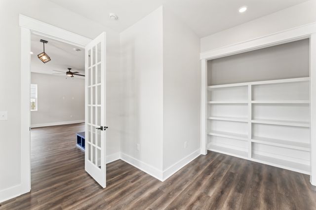 1526 Jones Ave, Nashville, TN 37207