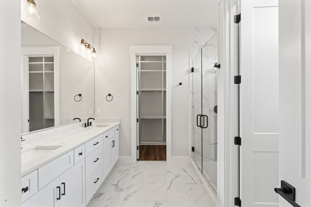 1526 Jones Ave, Nashville, TN 37207