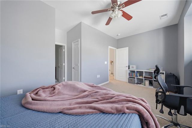 726 Lacy Oak DR, Chesapeake, VA 23320