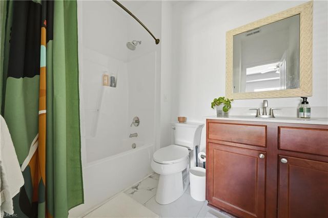 726 Lacy Oak DR, Chesapeake, VA 23320