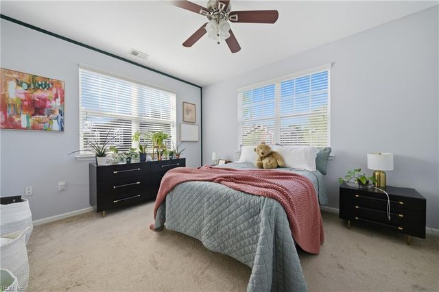 726 Lacy Oak DR, Chesapeake, VA 23320
