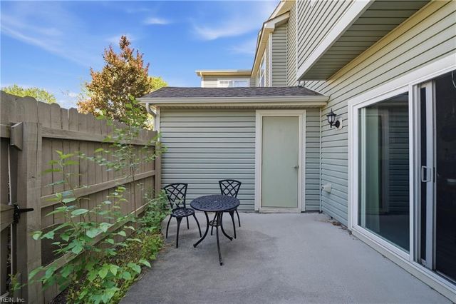 726 Lacy Oak DR, Chesapeake, VA 23320