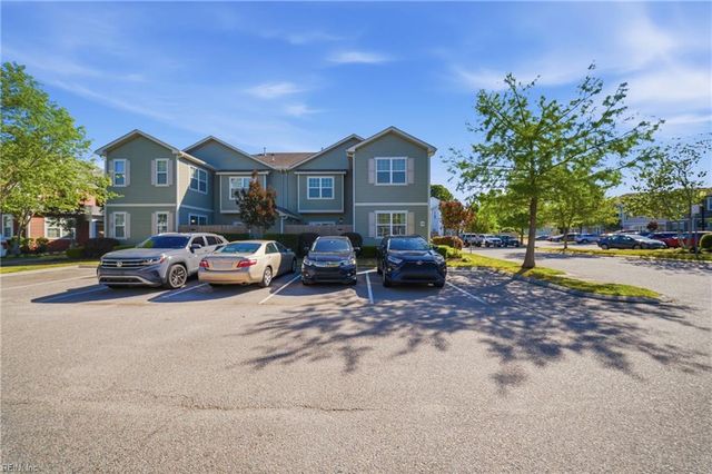 726 Lacy Oak DR, Chesapeake, VA 23320