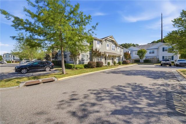 726 Lacy Oak DR, Chesapeake, VA 23320