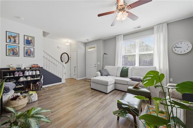 726 Lacy Oak DR, Chesapeake, VA 23320