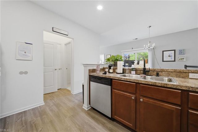 726 Lacy Oak DR, Chesapeake, VA 23320