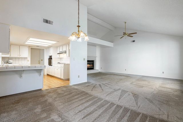 6363 N Gilroy Avenue, Fresno, CA 93722