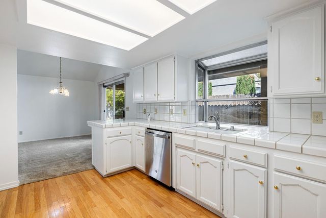 6363 N Gilroy Avenue, Fresno, CA 93722