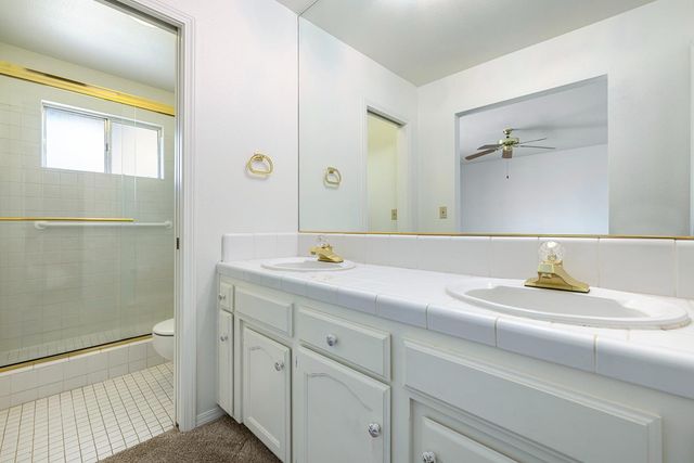 6363 N Gilroy Avenue, Fresno, CA 93722