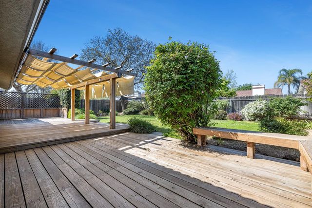 6363 N Gilroy Avenue, Fresno, CA 93722