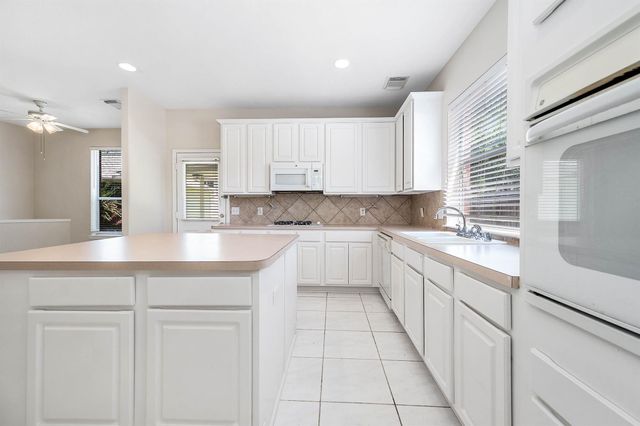 7902 Feather Springs, Houston, TX 77095