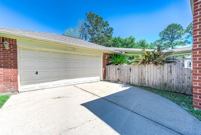 7902 Feather Springs, Houston, TX 77095