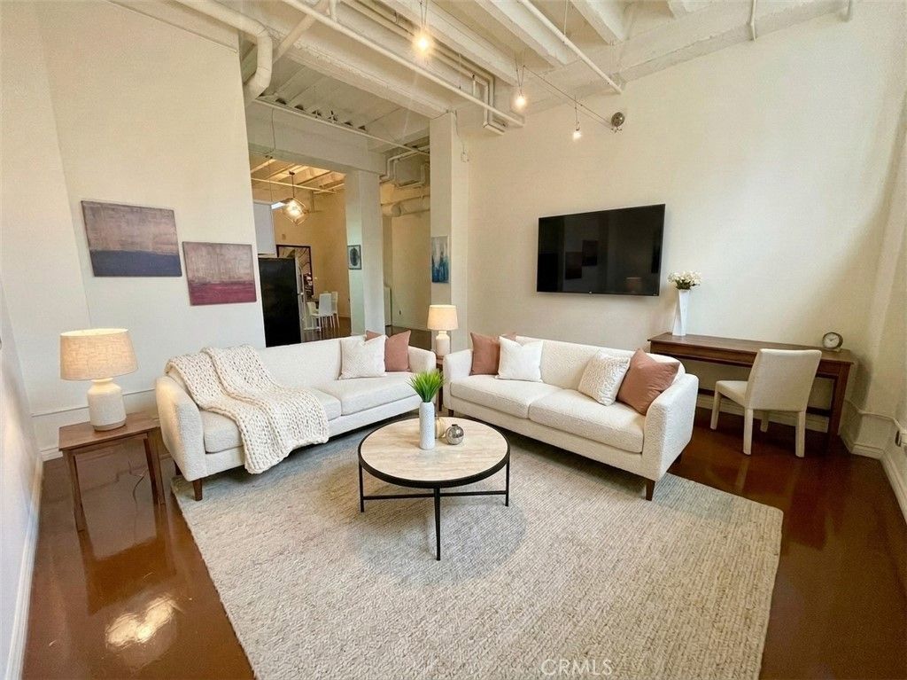 312 W 5th Street 201, Los Angeles, CA 90013