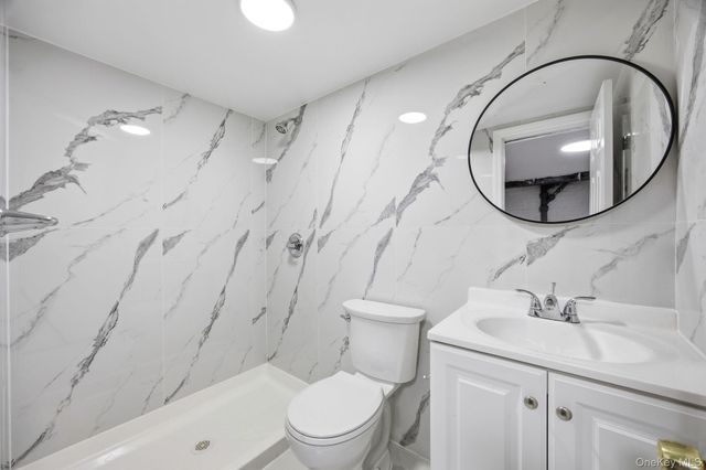 1739 W 9th Street, Brooklyn, NY 11223