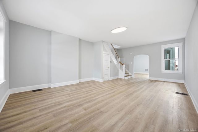 1739 W 9th Street, Brooklyn, NY 11223