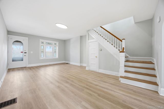 1739 W 9th Street, Brooklyn, NY 11223