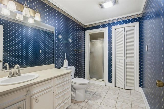 1712 Charles Drive, Lake Charles, LA 70605