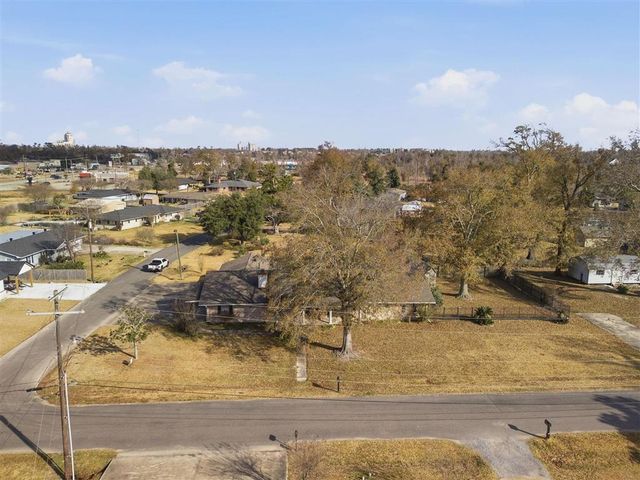 1712 Charles Drive, Lake Charles, LA 70605