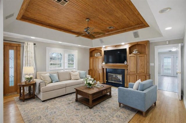 1712 Charles Drive, Lake Charles, LA 70605