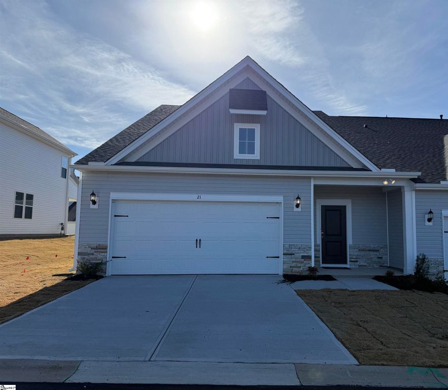 21 Reames Court, Greenville, SC 29611