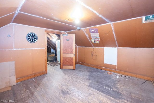 2297 Ogontz Avenue, Lakewood, OH 44107