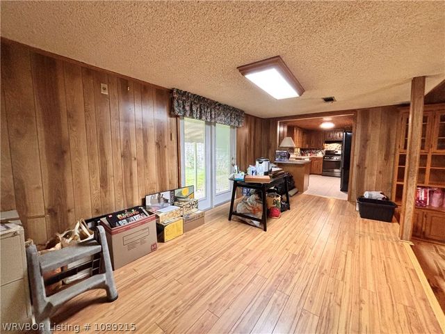 415 N Vine Street, Hackett, AR 72937