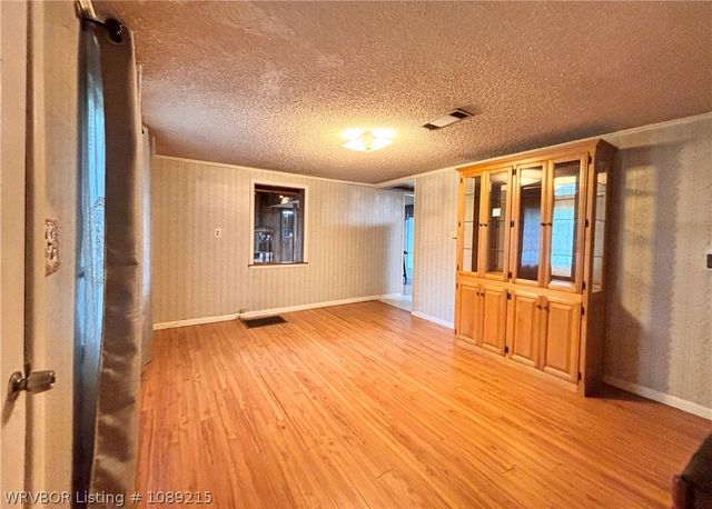 415 N Vine Street, Hackett, AR 72937