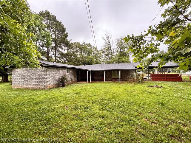 415 N Vine Street, Hackett, AR 72937