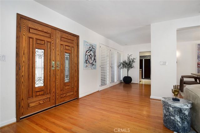 22548 Waterbury Street, Woodland Hills, CA 91364