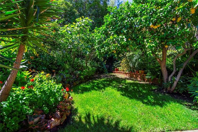 22548 Waterbury Street, Woodland Hills, CA 91364
