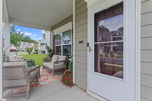 649 Columbus Circle, Simpsonville, SC 29680